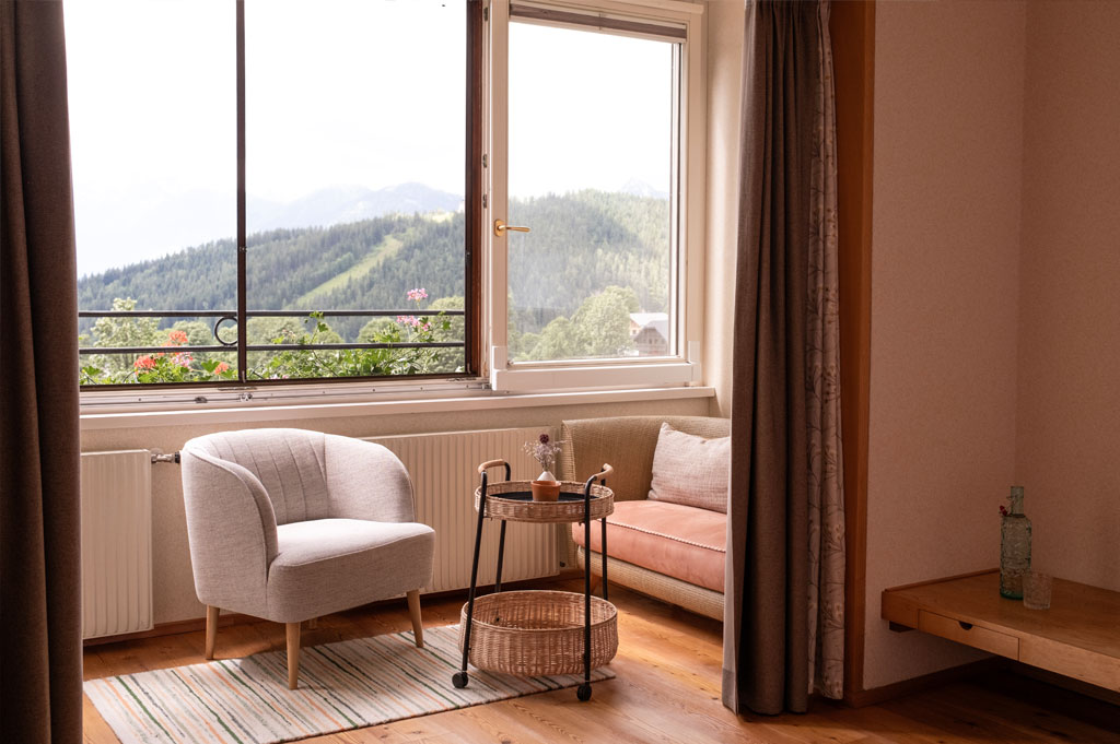 Schönes Zimmer mit Bergblick in Ramsau am Dachstein - Bio Hotel Feistererhof